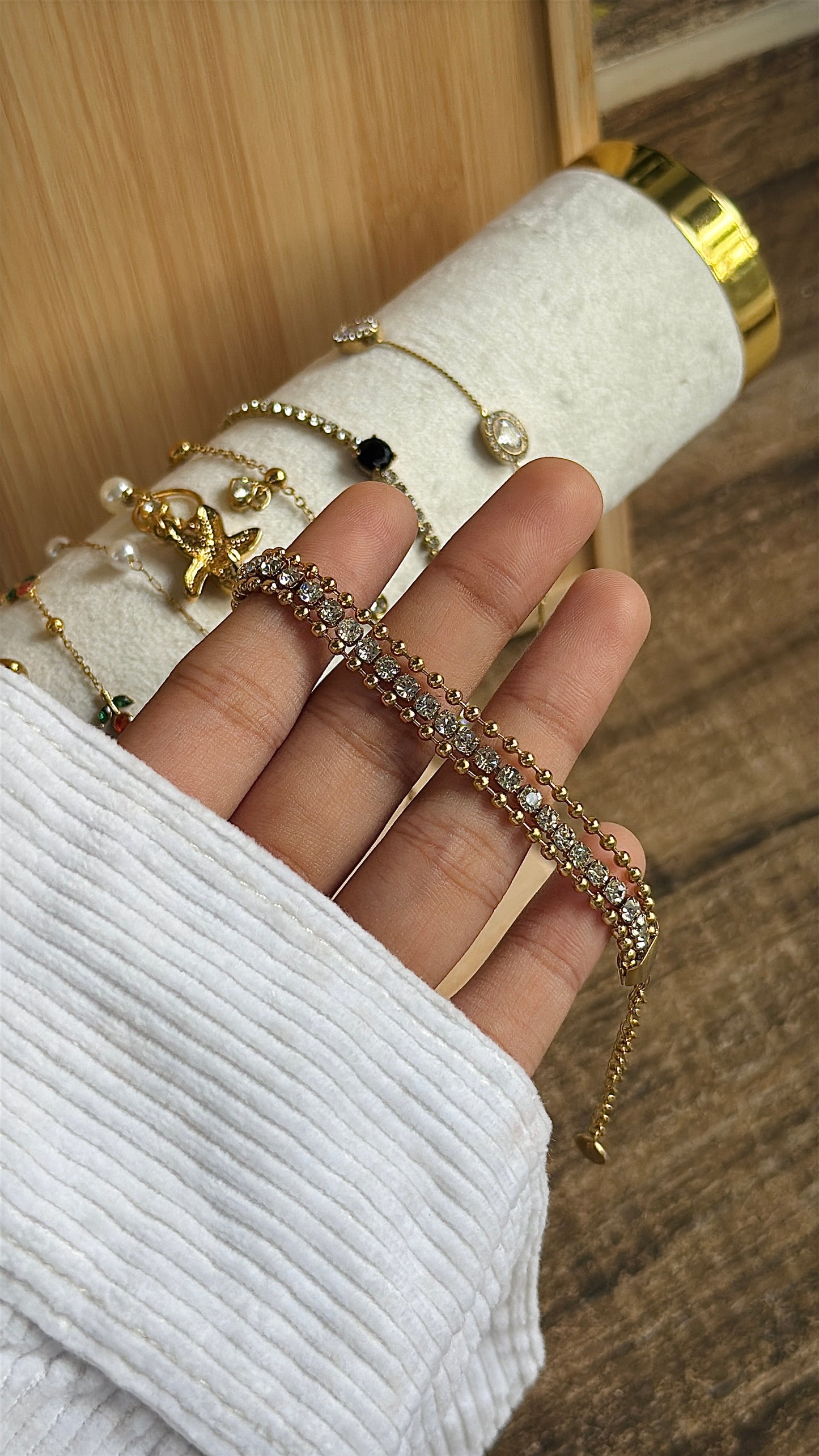Double layer bracelet