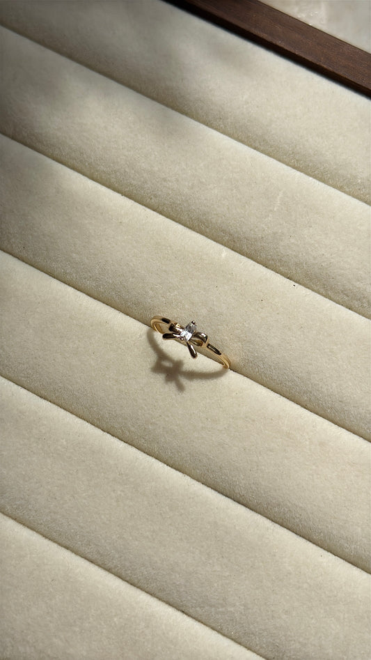 Crown stone ring