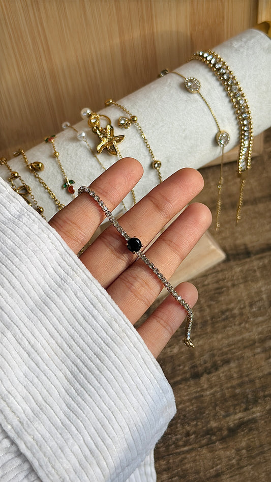Black onyx bracelet