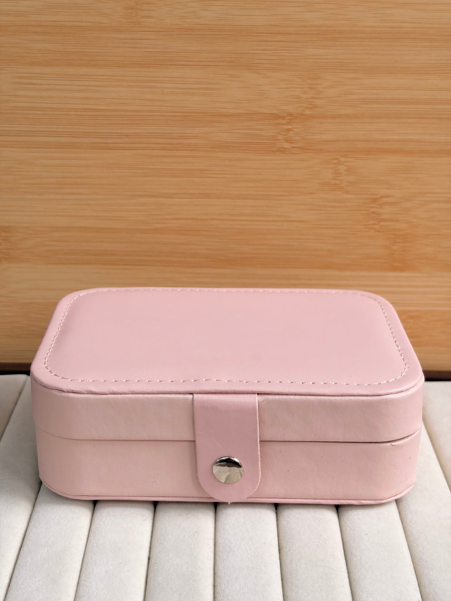 Spacious organizer