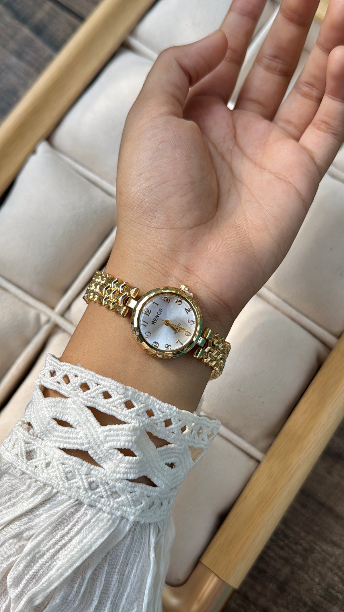 Luna watch