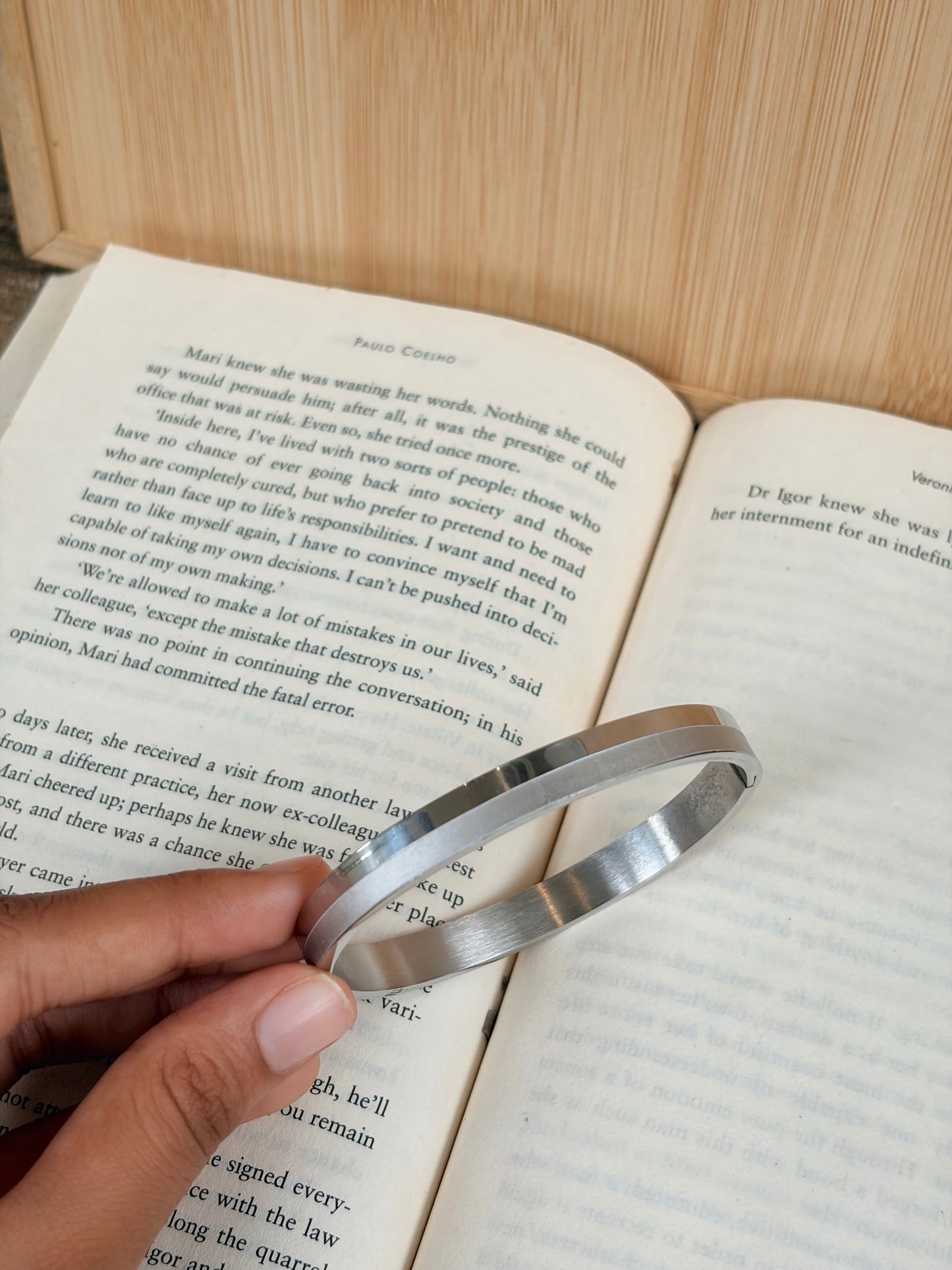 Rod bangle