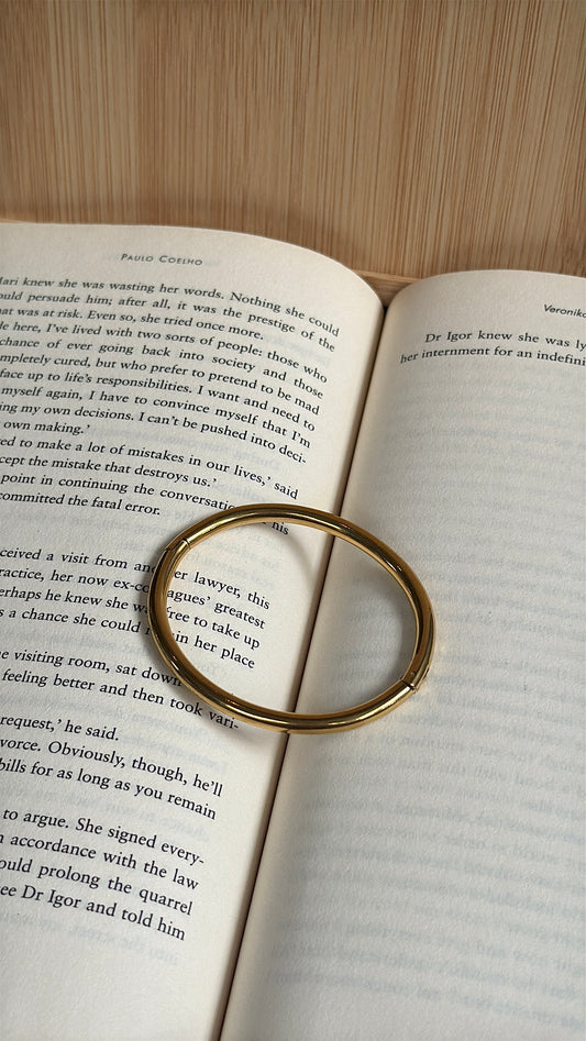 Classical bangle