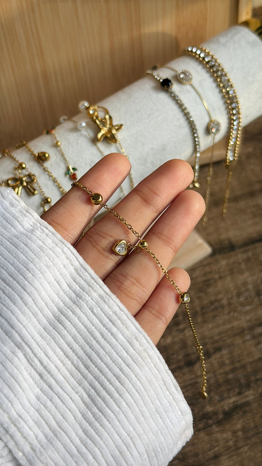 Heart charm bracelet