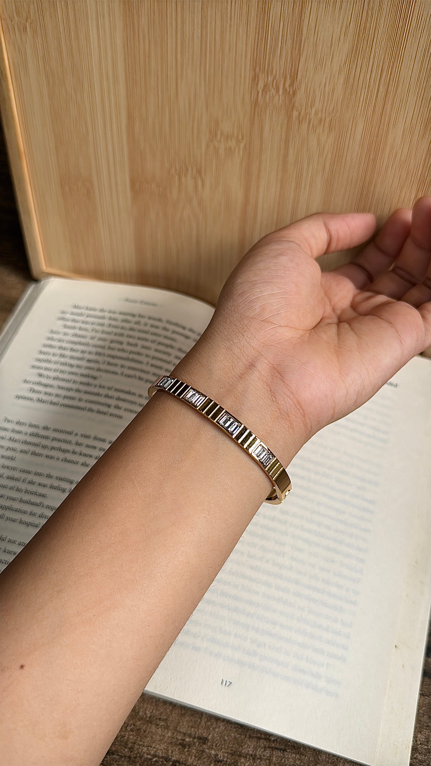 Crystal bangle