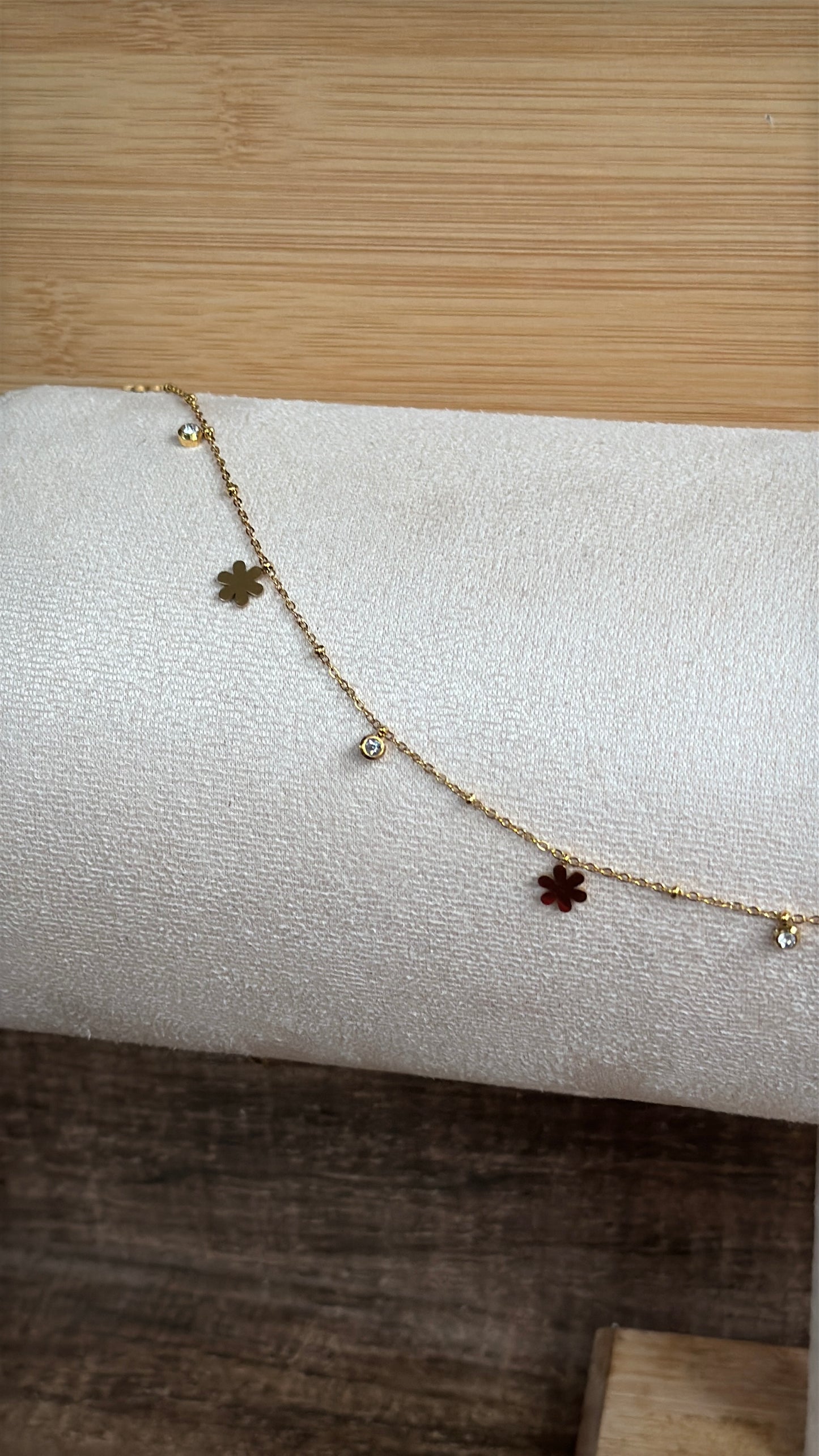 Flower wait chain